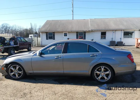 2013 Mercedes-Benz S 550 4Matic из США, поврежденный, VIN WDDNG9EB2DA532677